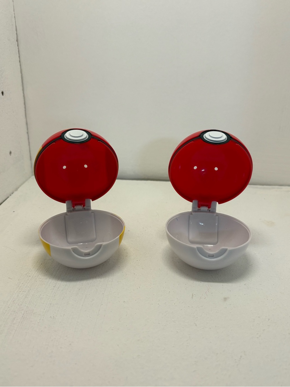 Pokemon Clip 'N' Go Poke Ball Lot of 2 Red White Yellow Accessories